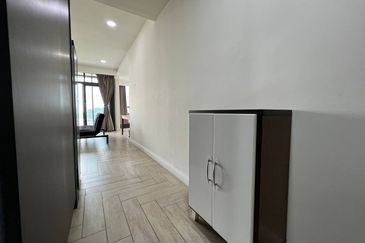 Crown Tower @ Empire City