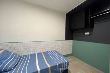 Crown Tower @ Empire City