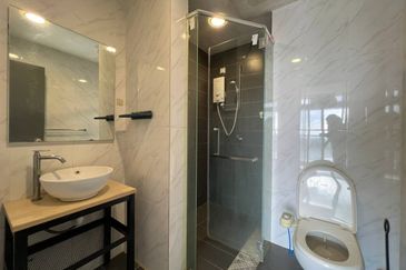 Crown Tower @ Empire City