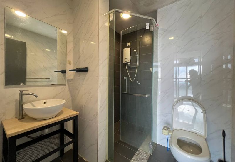 Crown Tower @ Empire City