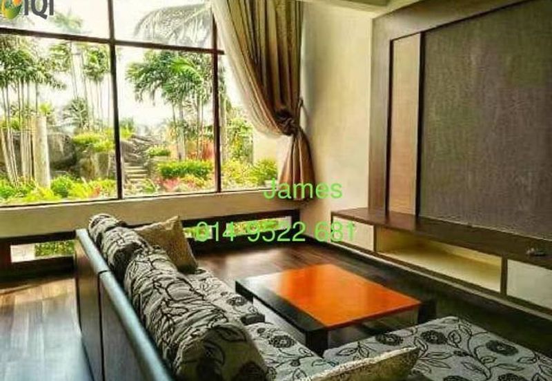 Golden Coast Condominium