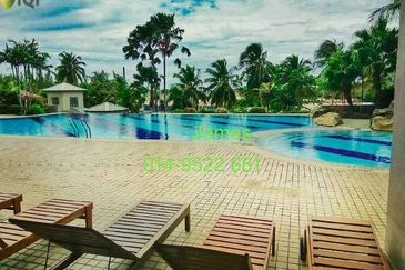 Golden Coast Condominium