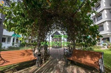 KENANGA (PARK VIEW COURT)