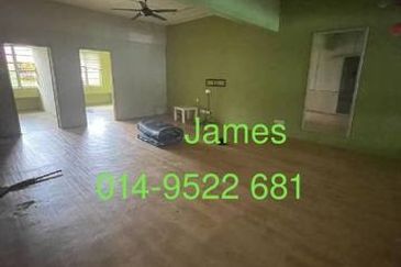 1st Floor Kota Laksamana Hot Area near Melaka Raya