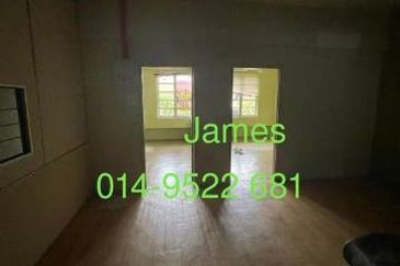 1st Floor Kota Laksamana Hot Area near Melaka Raya