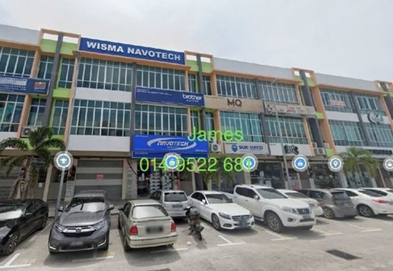 Facing Mainroad FREEHOLD 3 Storey Shoplot Jalan Hashim Muar near Bentayan Emas
