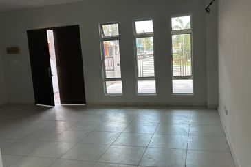 JALAN BUKIT KATIL - DUYONG