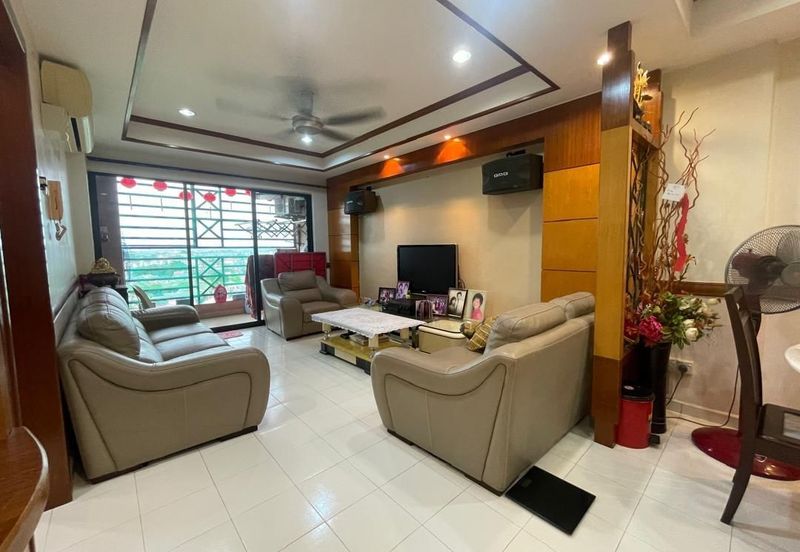 8th Avenue Condominium