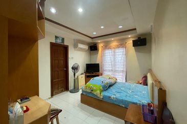 8th Avenue Condominium