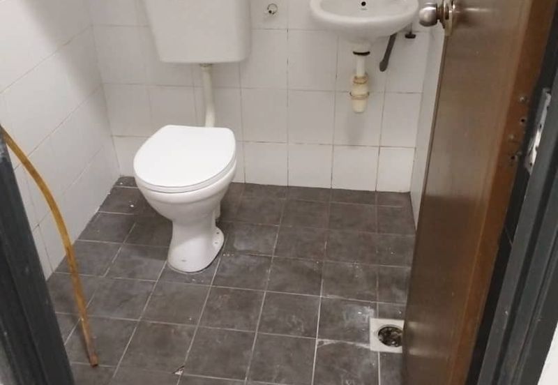 Ayer Keroh Commercial Centre