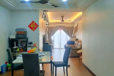 PANGSAPURI GOLDEN SHOWER(KONDOMINIUM RUBY)