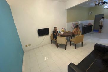 PANGSAPURI GOLDEN SHOWER(KONDOMINIUM RUBY)