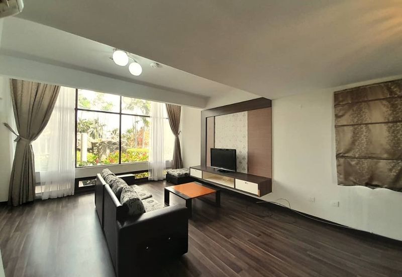 Golden Coast Condominium