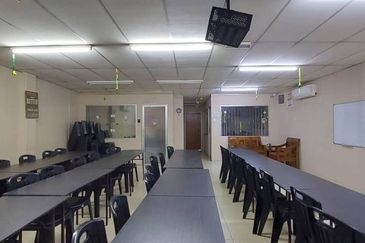 Pusat Perniagaan Gangsa