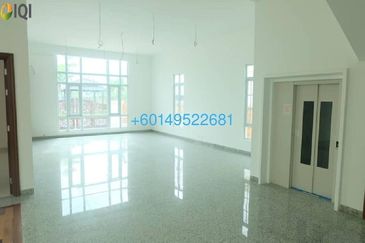 Straits Courtyard Residences