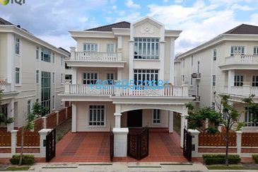 Straits Courtyard Residences