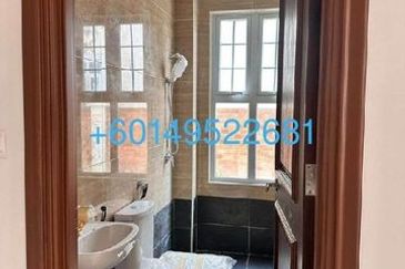 Straits Courtyard Residences