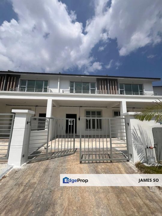 2 Storey Scientex Jasin Facing Padang near Serkam, Melaka, Jasin