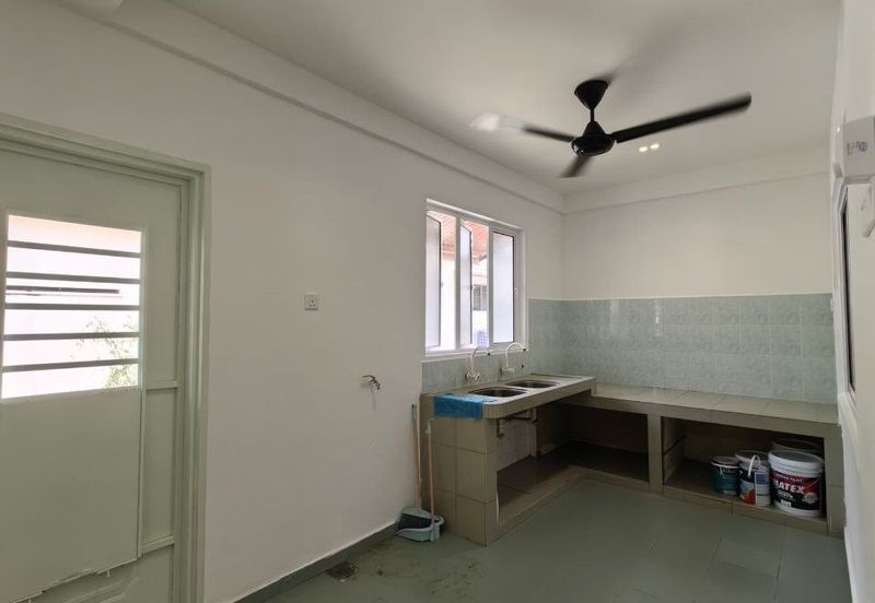 Jalan Bukit Senjuang