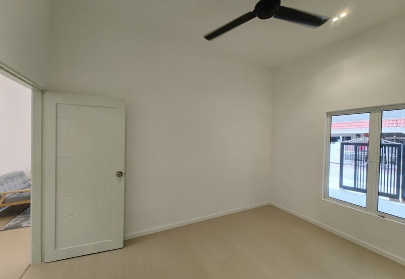 Jalan Bukit Senjuang