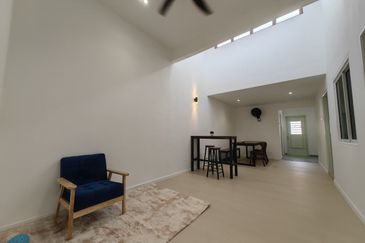 Jalan Bukit Senjuang