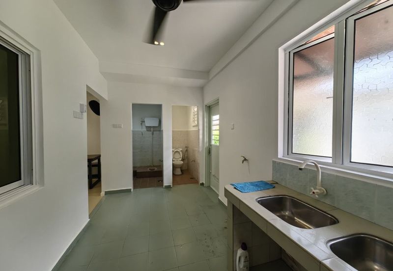 Jalan Bukit Senjuang