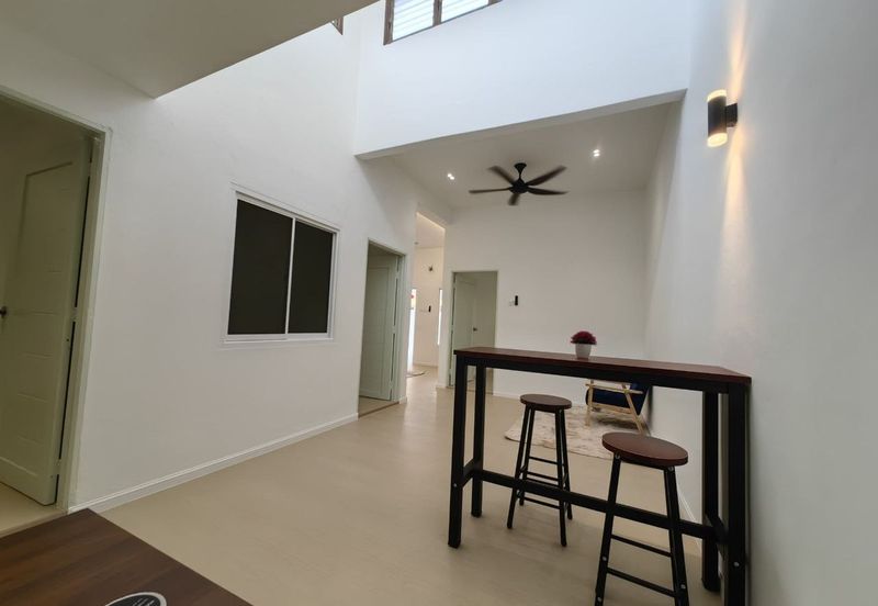 Jalan Bukit Senjuang