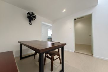 Jalan Bukit Senjuang