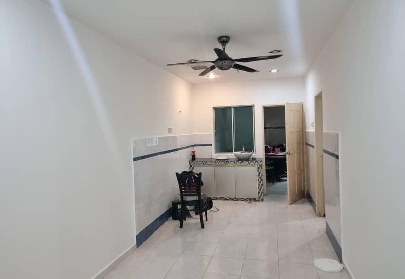 Crystal Bay, Alai Perdana