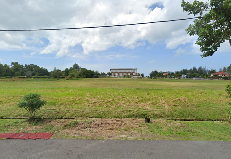 Crystal Bay, Alai Perdana