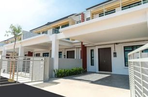 FREEHOLD 22X70 2 Storey Krubong Heights Extra Land near Vista Belimbing ...