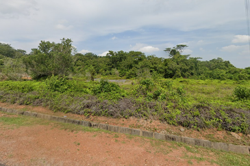 Jalan Pusat Perniagaan Rembia 16