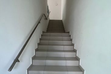 TIARA SENDAYAN (PRESINT 6)