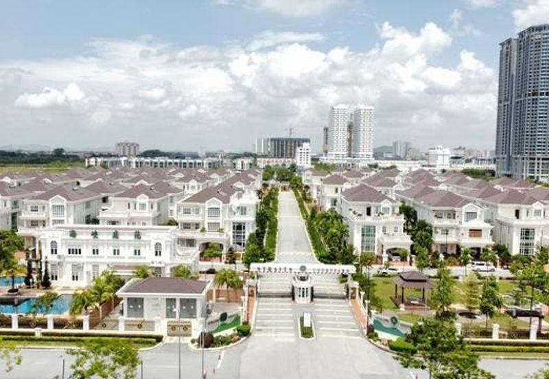 Straits Courtyard Residences Kota Laksamana near Kayangan Klebang