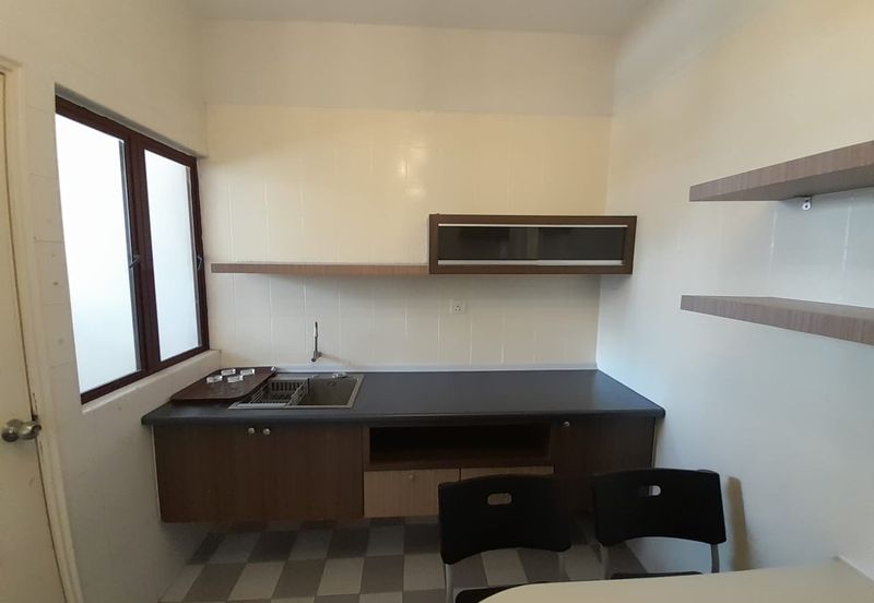 Golden Coast Condominium