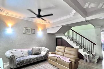 Taman Muzaffar Heights