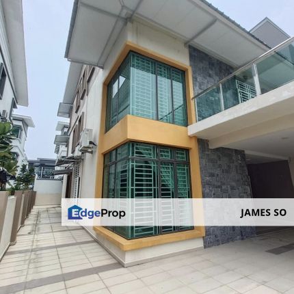 RENOVATED 3 Storey Semi D Limbongan Indah near Kota Laksamana Klebang, Melaka, Melaka Tengah