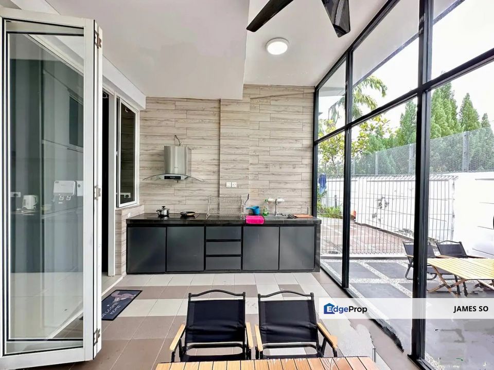 FREEHOLD 3 Storey Laman Klebang near Pulau Gadong Limbongan Kota Laksamana Kayangan Villa, Melaka, Klebang