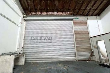 Warehouse Factory Seri Kembangan 1.5 Storey Light Industry Serdang