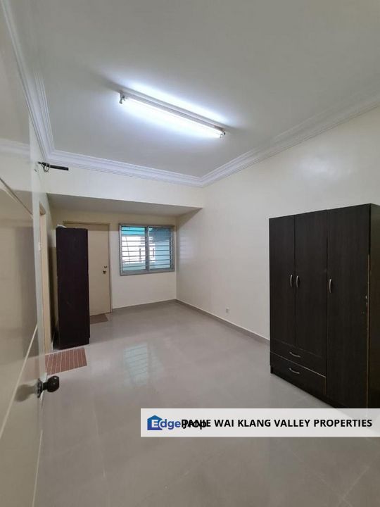 Seri Kembangan Landed Double Storey Taman Prima Tropika Near AEON & MEX Taman Equine, Selangor, Seri Kembangan