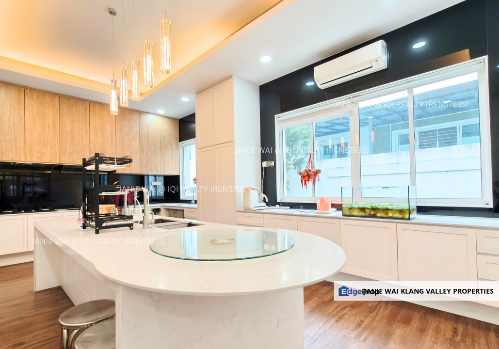 Taman Taming Mutiara 2 Kajang Selangor Bandar Sungai Long Kajang Triple Storey Bungalow Fully Renovation Together with office, Selangor, Kajang