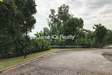 Country Height Damansara Bangalow Land