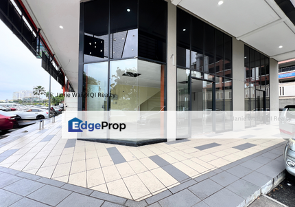 Taman Serdang Perdana Seri Kembangan Selangor 3 Storey Corner Shop Lot Commercial Building, Selangor, Seri Kembangan