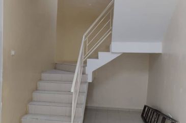 TAMAN LEMBAH IMPIANA