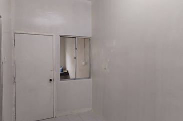 TAMAN LEMBAH IMPIANA