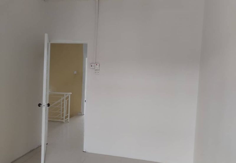 TAMAN LEMBAH IMPIANA