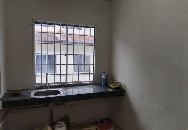 TAMAN LEMBAH IMPIANA