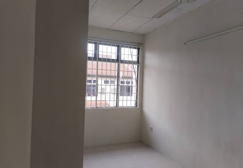 TAMAN LEMBAH IMPIANA