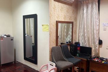 TAMAN BUKIT INDAH (1210)