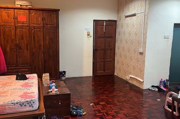 TAMAN BUKIT INDAH (1210)